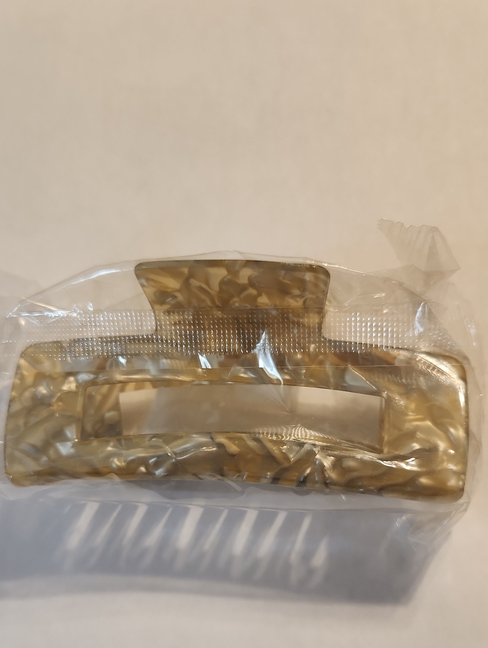 NWOT Acetate Hair Clip 4 inches